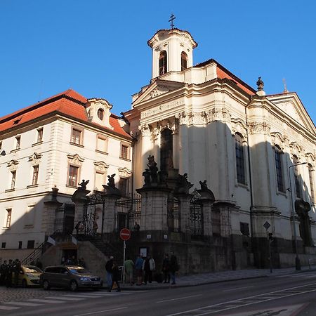 Apartments With Large Balcony, Parking Prague Ngoại thất bức ảnh
