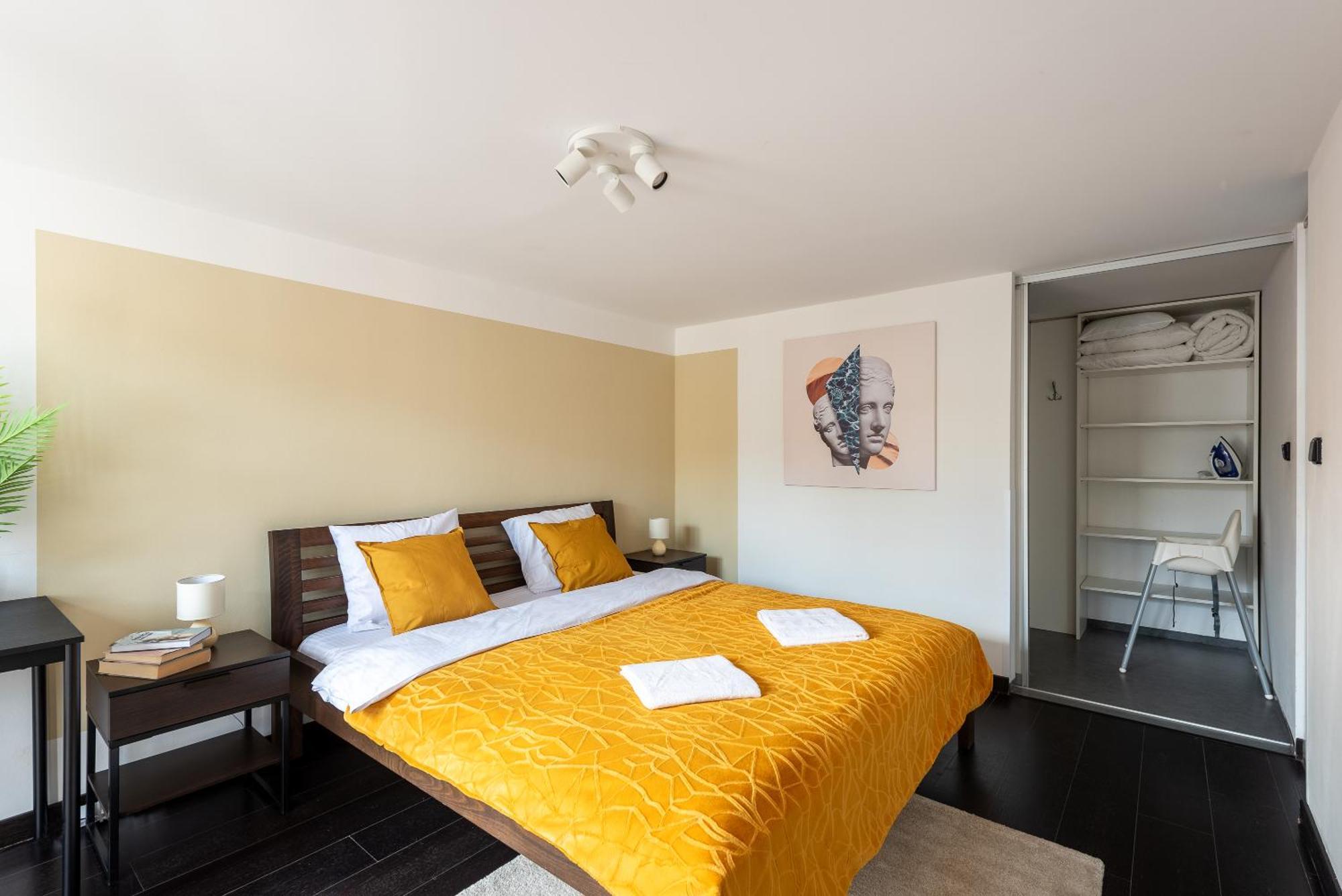 Apartments With Large Balcony, Parking Prague Ngoại thất bức ảnh