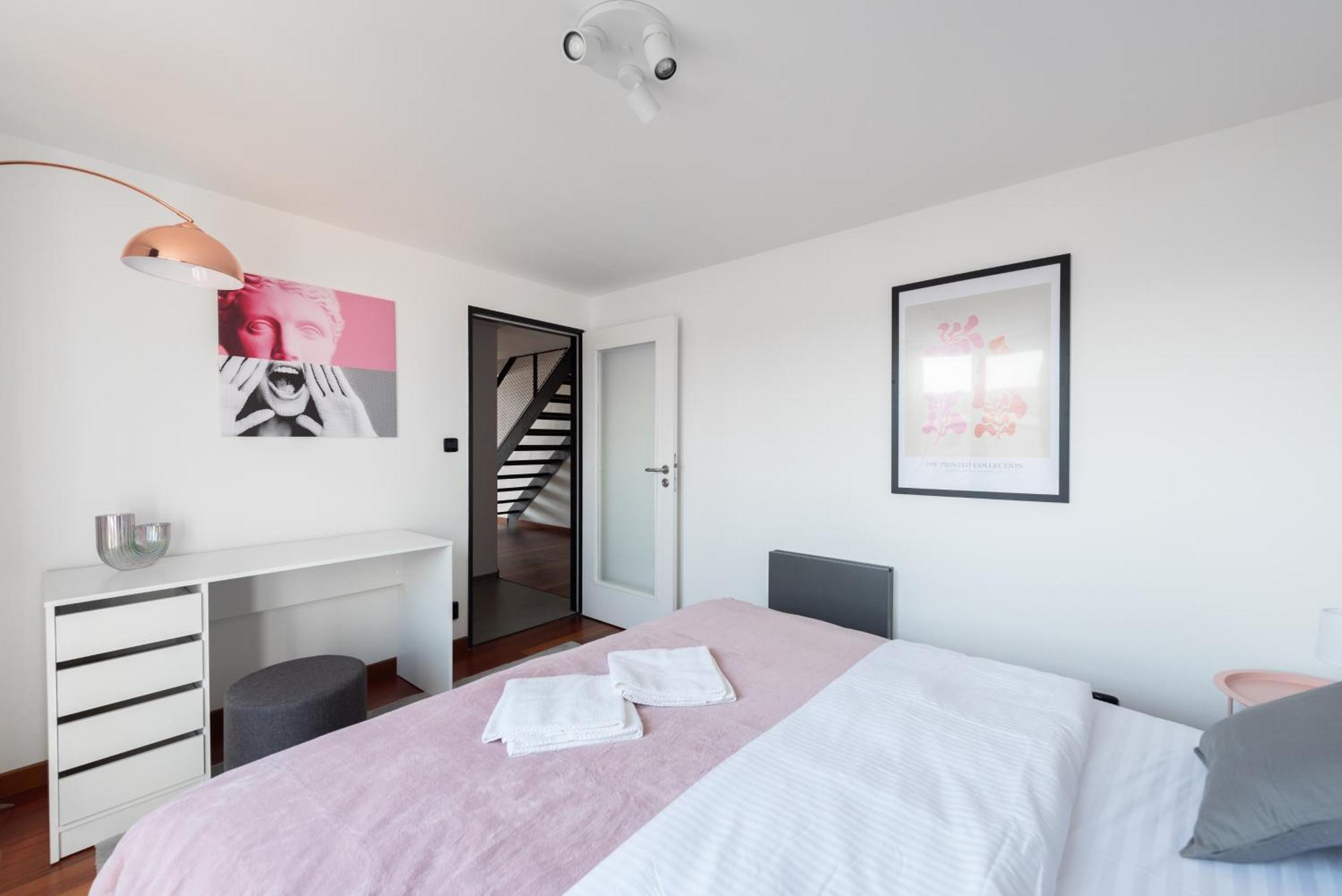 Apartments With Large Balcony, Parking Prague Ngoại thất bức ảnh