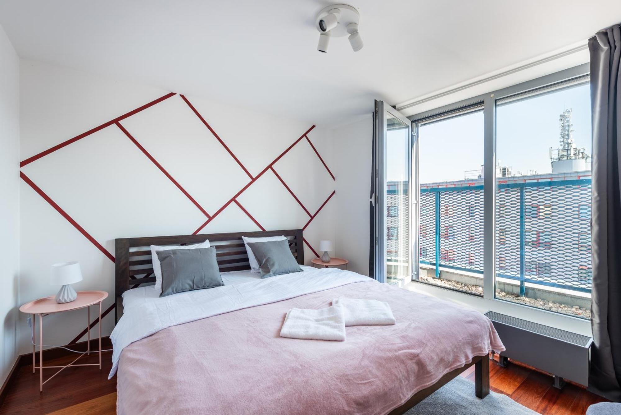 Apartments With Large Balcony, Parking Prague Ngoại thất bức ảnh