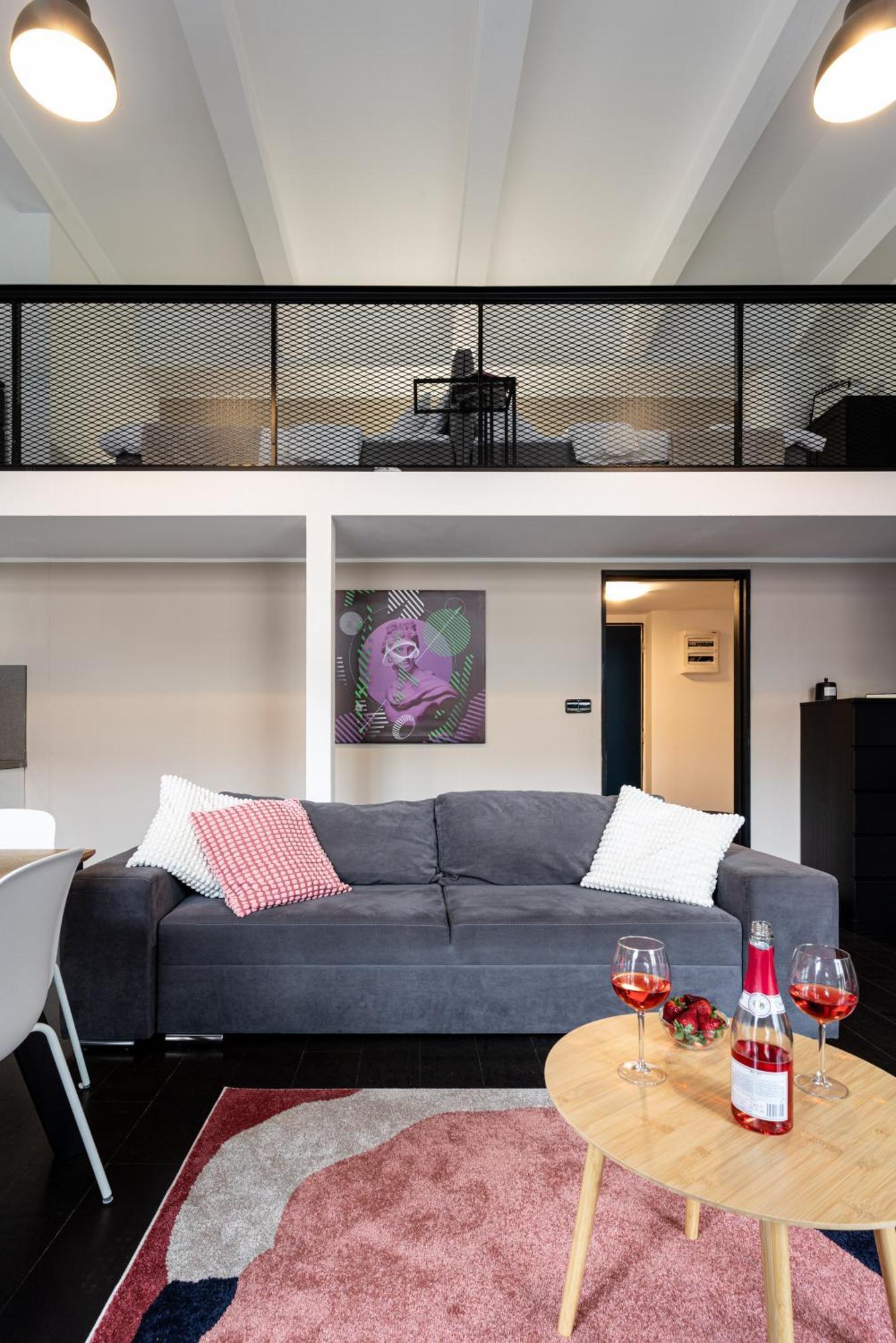 Apartments With Large Balcony, Parking Prague Ngoại thất bức ảnh