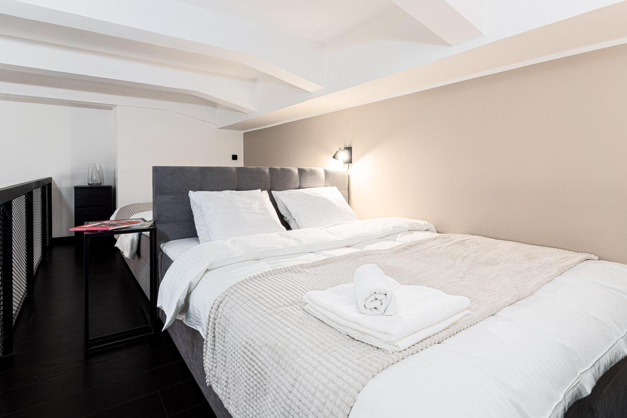 Apartments With Large Balcony, Parking Prague Ngoại thất bức ảnh