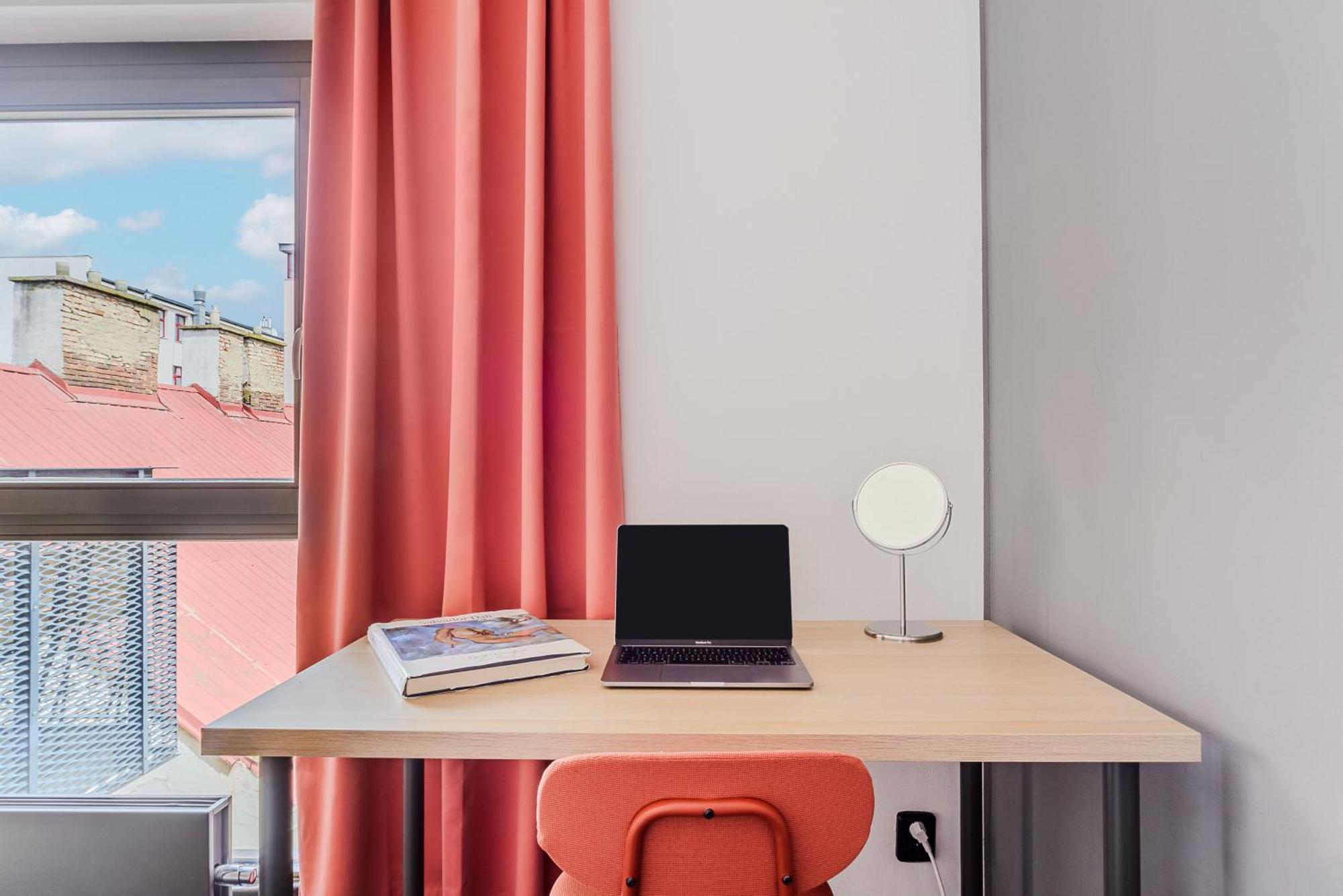 Apartments With Large Balcony, Parking Prague Ngoại thất bức ảnh